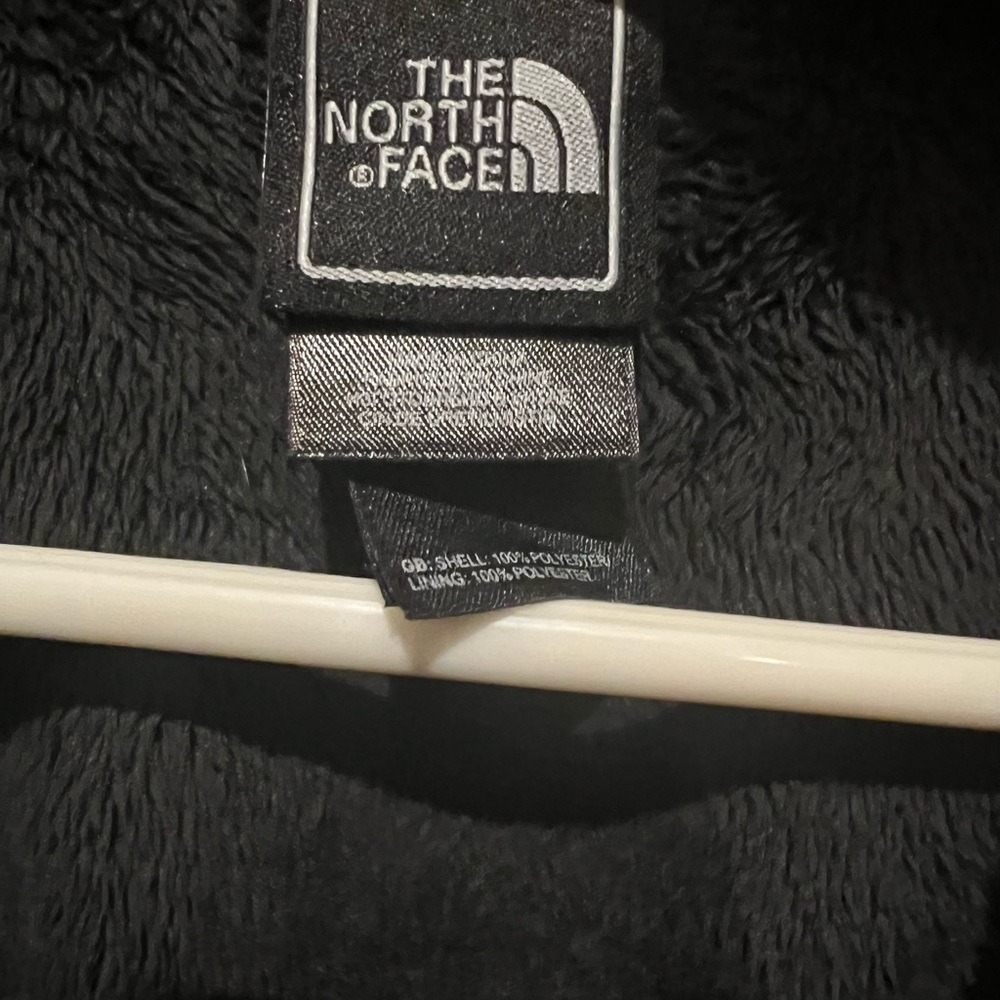 The North Face Women's Black Zip-up Teddy Jacket - Picture 4 of 5